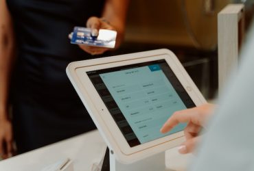 Role-of-Clover-Kiosk-in-Reducing-Wait-Times