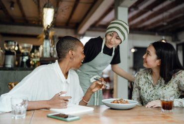 How-To-Keep-Your-Customers-Happy