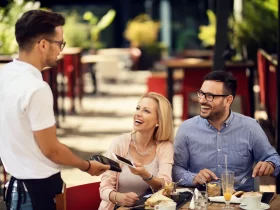 tips-Restaurant-Tourist-Friendly-applova