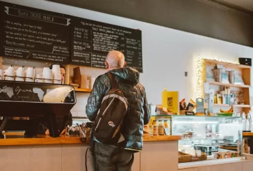 How Clover Kiosk Enhances Customer Experiences