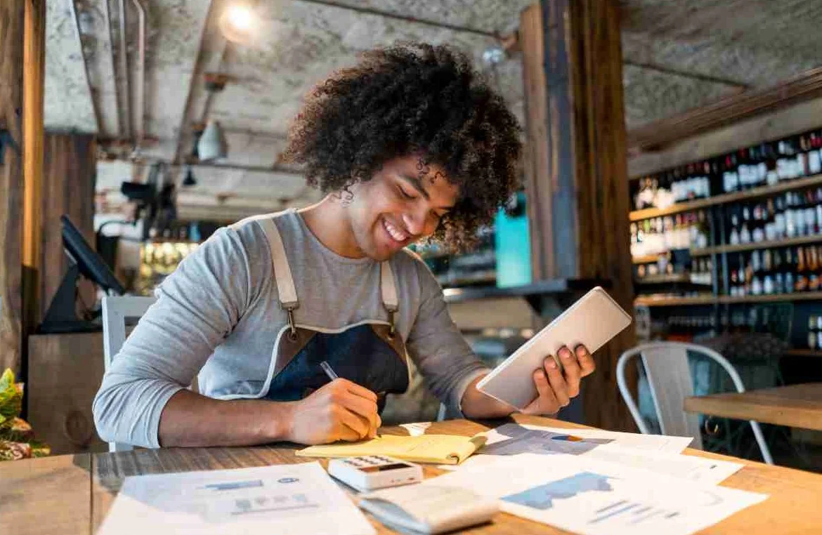 11 Ultimate Strategies For Effective Restaurant Financial Management - Applova