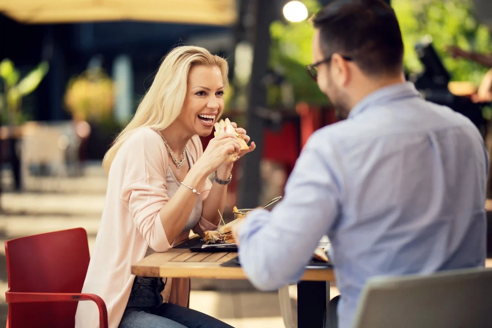 customer-happiness-tips-for-restaurants-applova