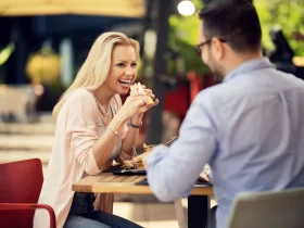 customer-happiness-tips-for-restaurants-applova