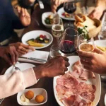 social-media-for-restaurants-applova