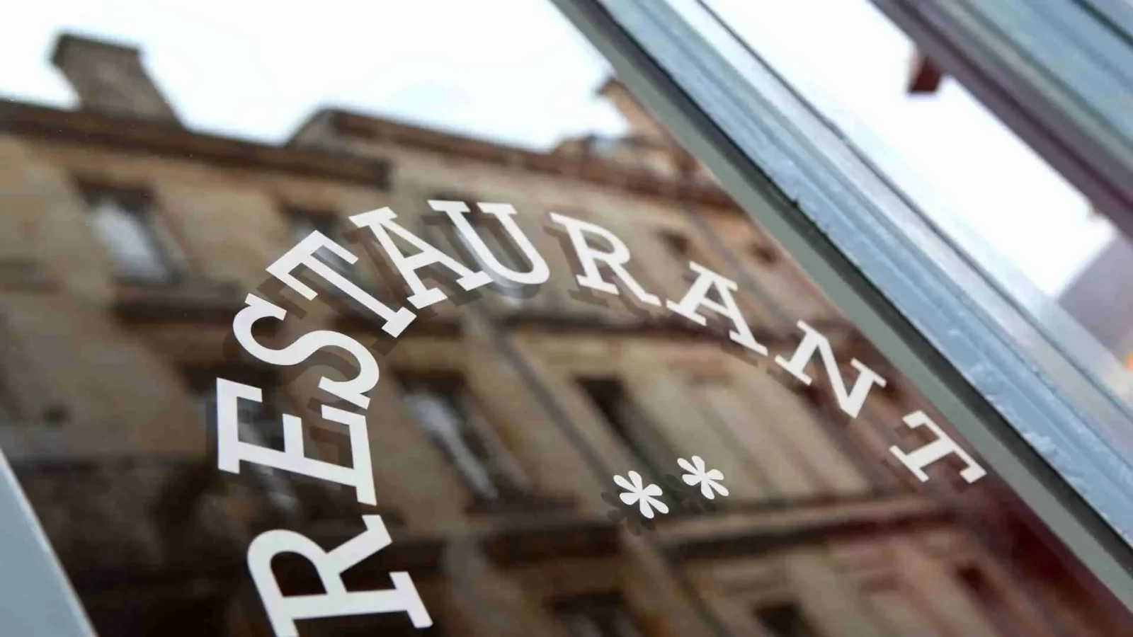 9 Ways to Increase Restaurant Sales - Applova