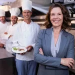 Top 20 Restaurant Industry Statistics for 2024 - Applova