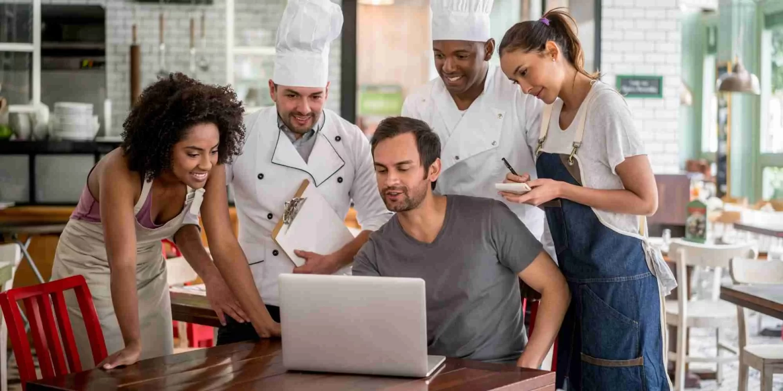 How Restaurant Analytics Pave the Way for Data-Driven Decisions - Applova