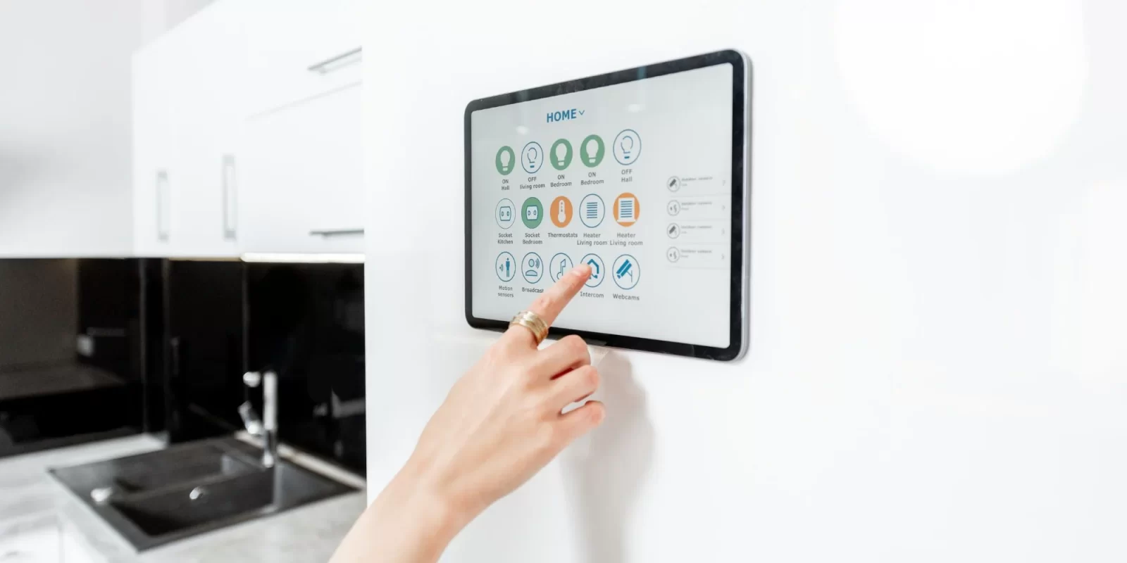 How Kitchen Display Systems Boost Restaurant Sales - Applova