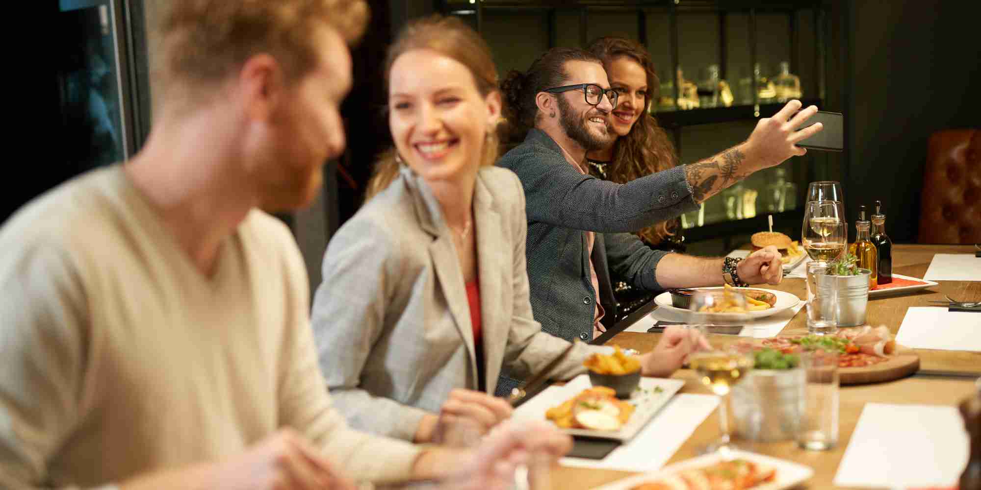 Top 9 Factors to Consider When Investing in a Restaurant - Applova