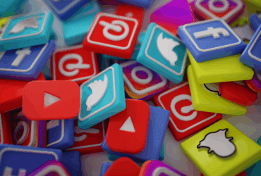 Restaurant loyalty programs promoted through social media platforms like Facebook and Instagram